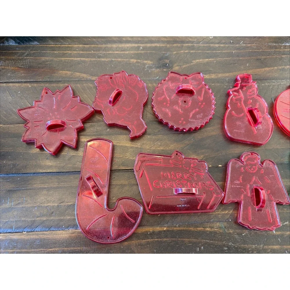 Vintage HRM Red Plastic Christmas Cookie Cutters Set USA 7 & 5 Hong Kong